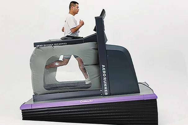 AERO RUNNER mounted on the perturbation training board